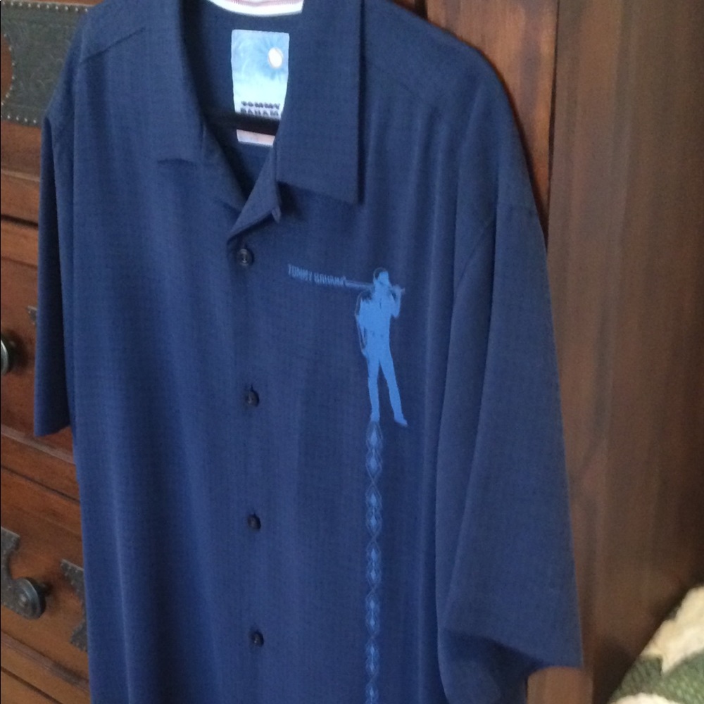 Tommy Bahama Navy Blue Casual Button-Down Shirt with Light Blue Graphic